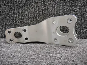 29154-001 Cirrus SR22 Main Landing Gear Axle Fitting